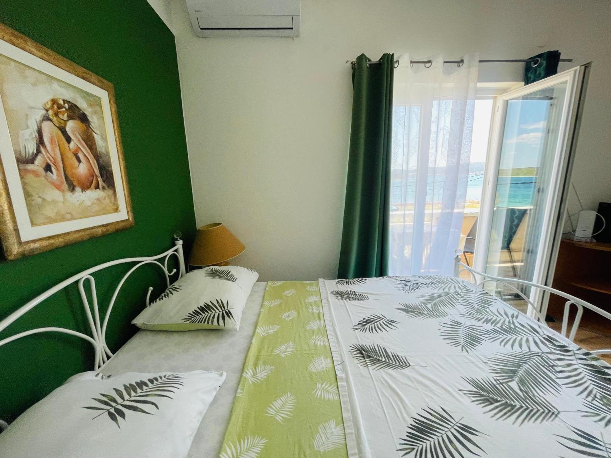 Apartments Esperanza Pašman エクステリア 写真