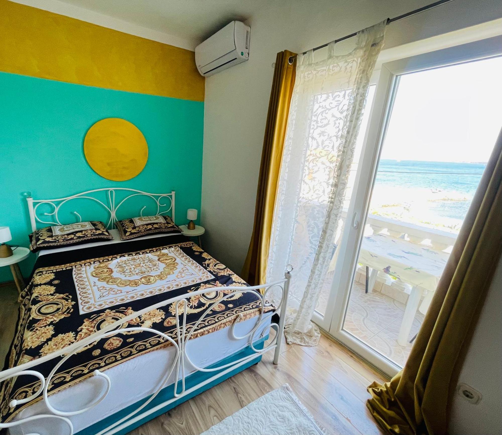 Apartments Esperanza Pašman エクステリア 写真